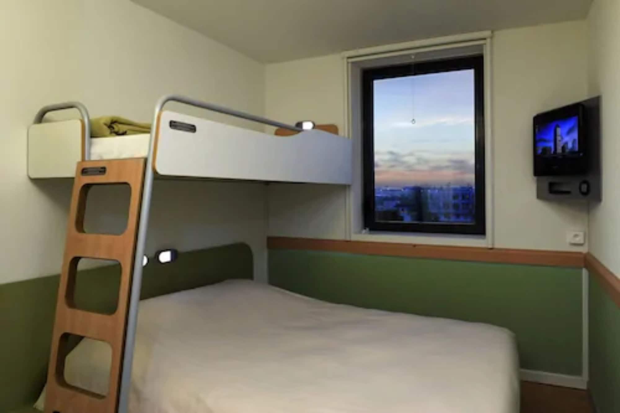 Ibis Budget Toulouse Aeroport Blagnac Exterior foto