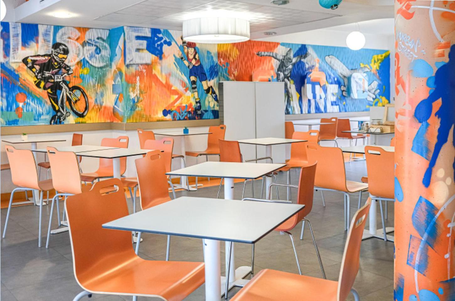 Ibis Budget Toulouse Aeroport Blagnac Exterior foto