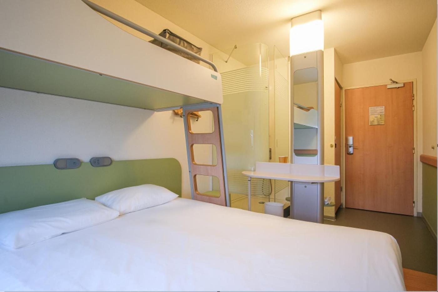 Ibis Budget Toulouse Aeroport Blagnac Exterior foto