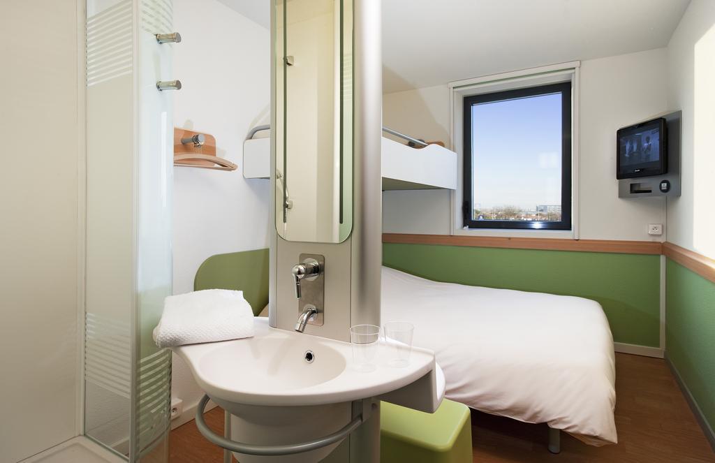 Ibis Budget Toulouse Aeroport Blagnac Zimmer foto