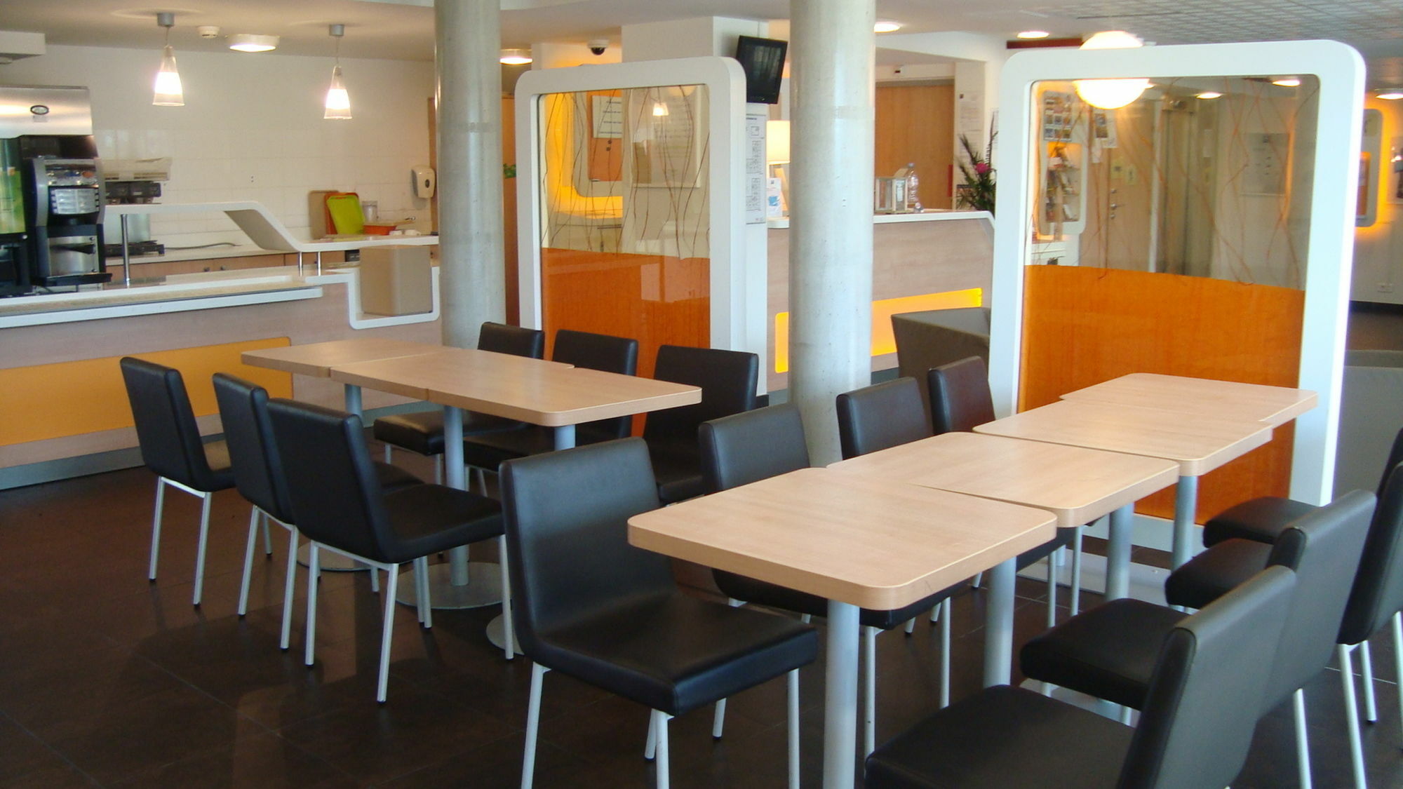 Ibis Budget Toulouse Aeroport Blagnac Exterior foto